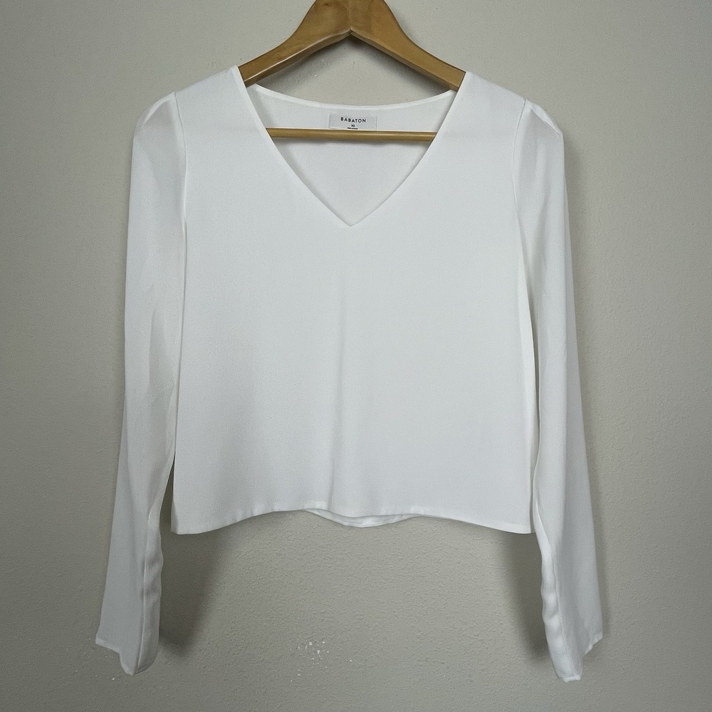 Babaton‎ Aritzia XS Ivory Cropped Long Sleeve Blouse V-Neck Minimal Chic
